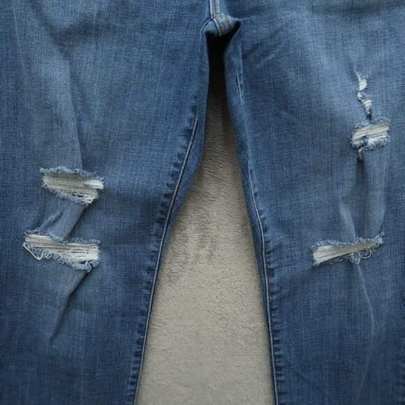 Levi's Jeans Women's Size 32 Blue Mid-Rise Boyfriend 26.5" Inseam Distressed - Picture 11 of 16